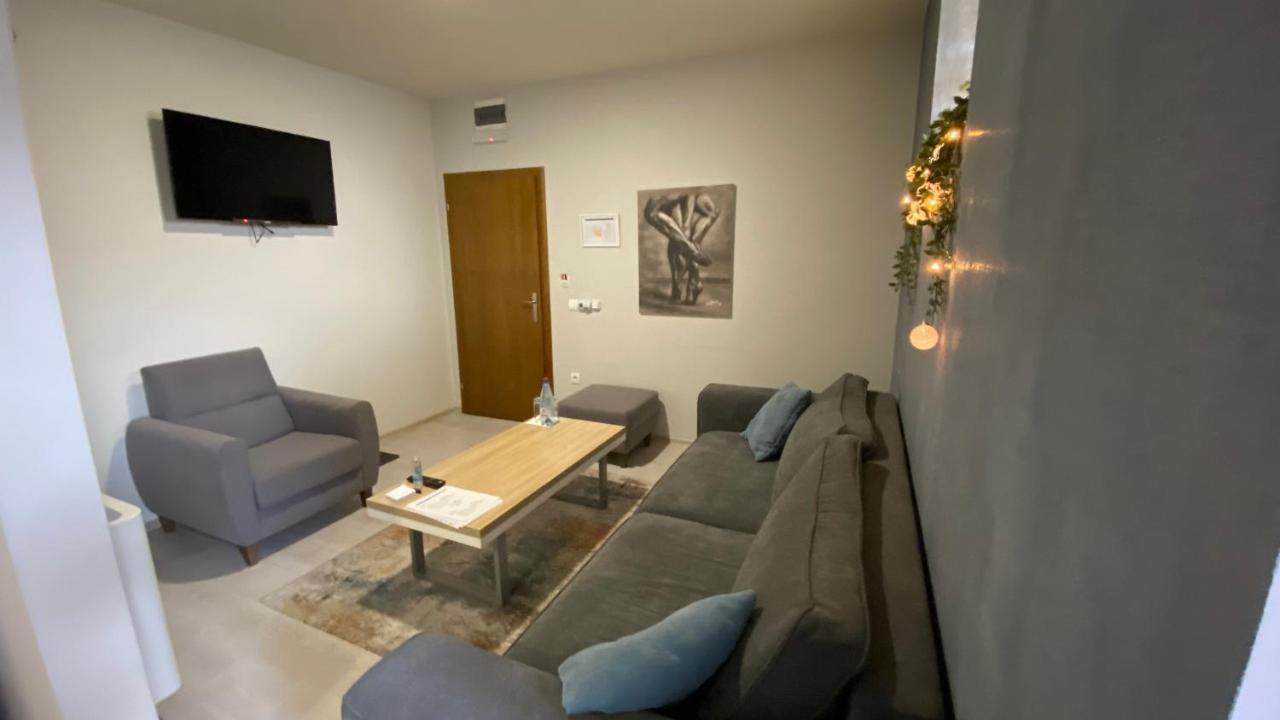 Vonamor Rooms Novi Sad Esterno foto